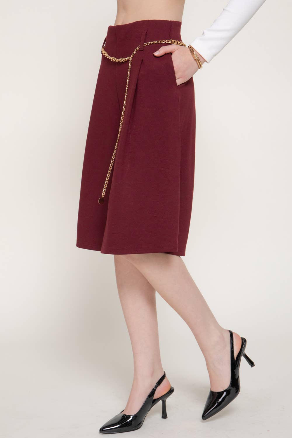 High Waist Knit Short with Chain Belt