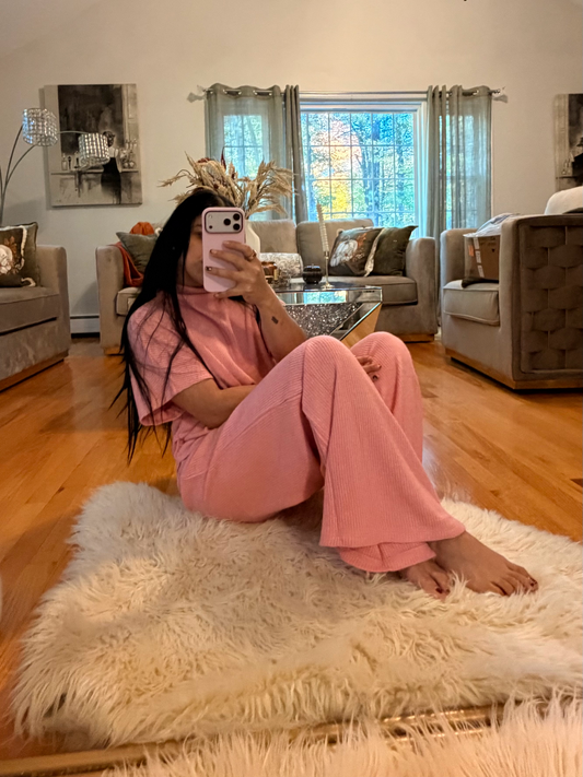 The Rosé Comfort Set