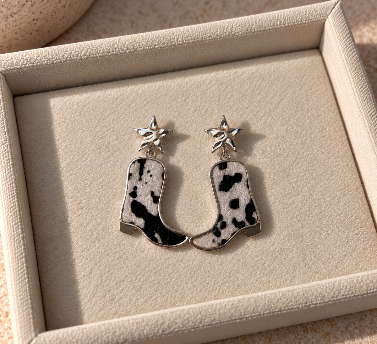 The Wild West Earrings - Silver Finish