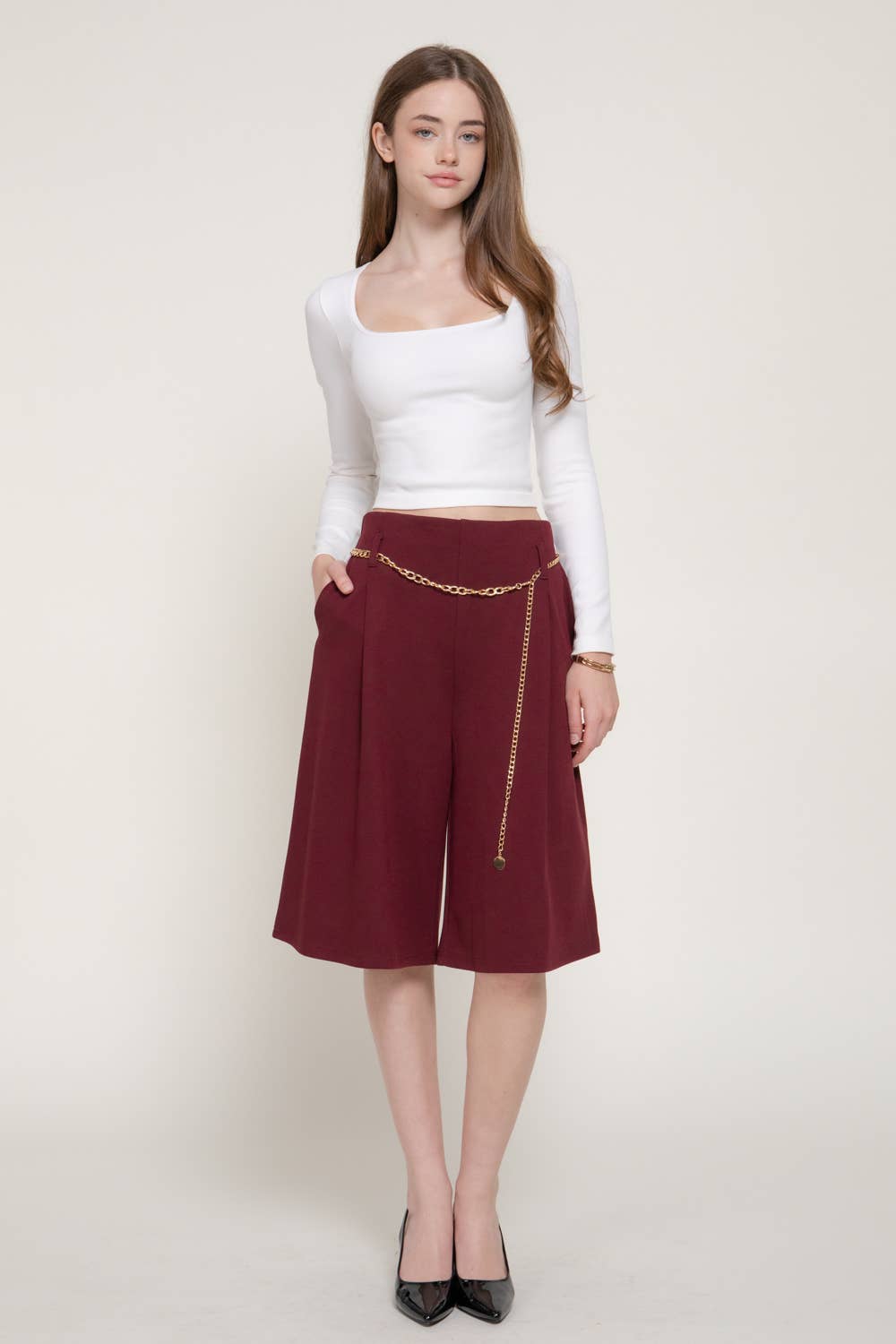 High Waist Knit Short with Chain Belt